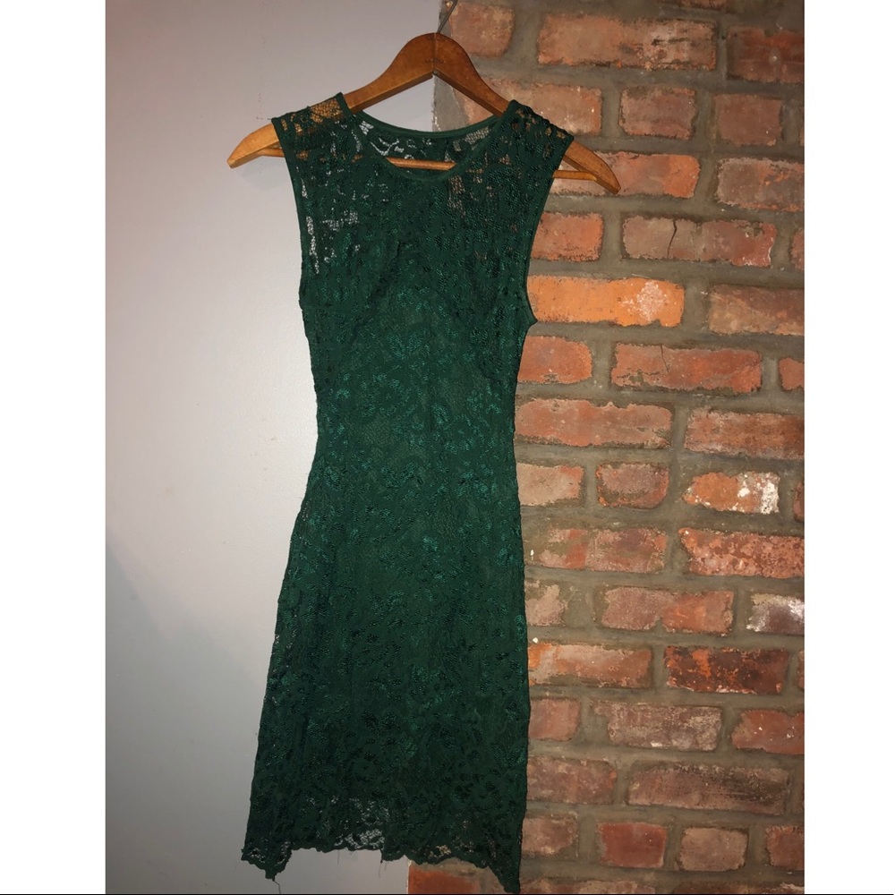 Gilbert Gilmore Lace Dress, Size S